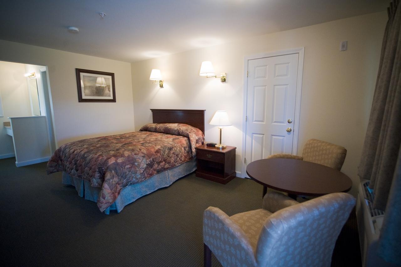 Rangeley Saddleback Inn Exterior photo